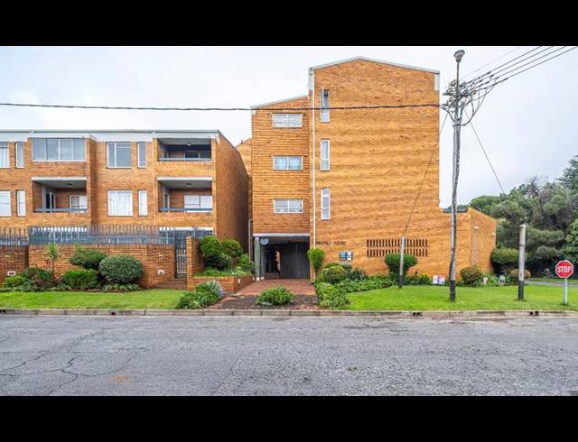 1 BEDROOM APARTMENT FOR SALE IN MALVERN EAST EXT